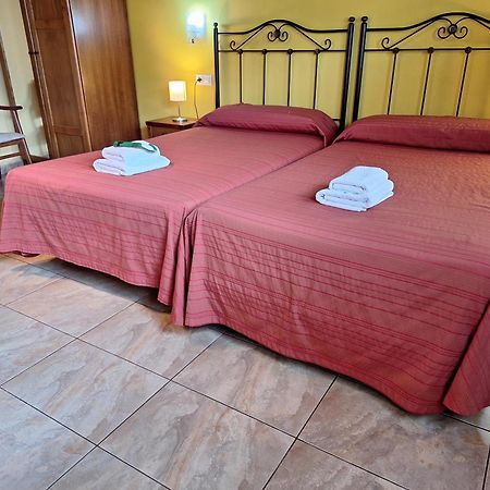 Hostal Europa San Roque del Acebal المظهر الخارجي الصورة