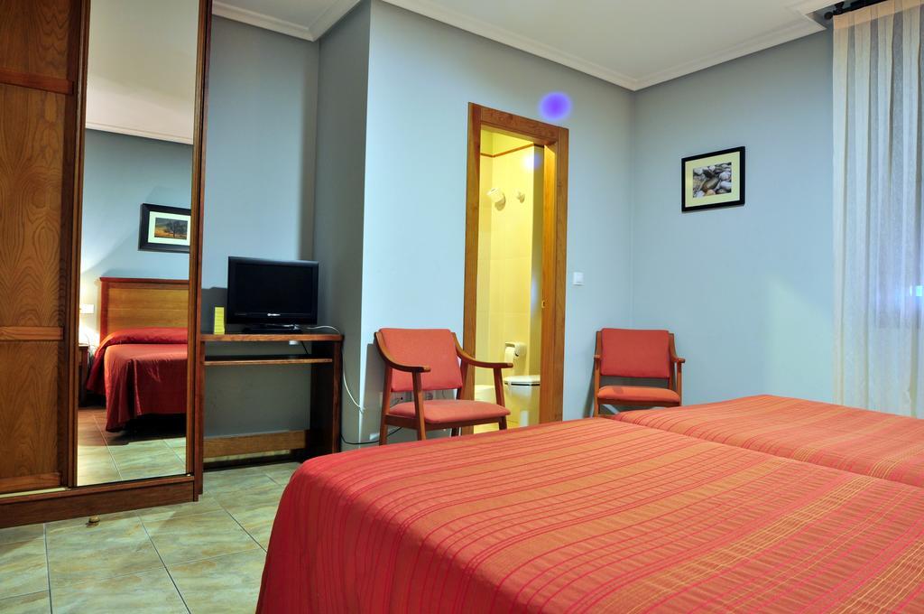 Hostal Europa San Roque del Acebal المظهر الخارجي الصورة