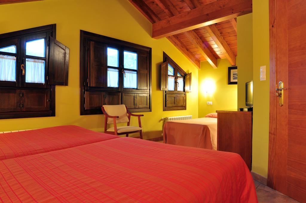 Hostal Europa San Roque del Acebal الغرفة الصورة