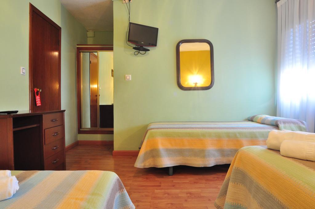 Hostal Europa San Roque del Acebal المظهر الخارجي الصورة