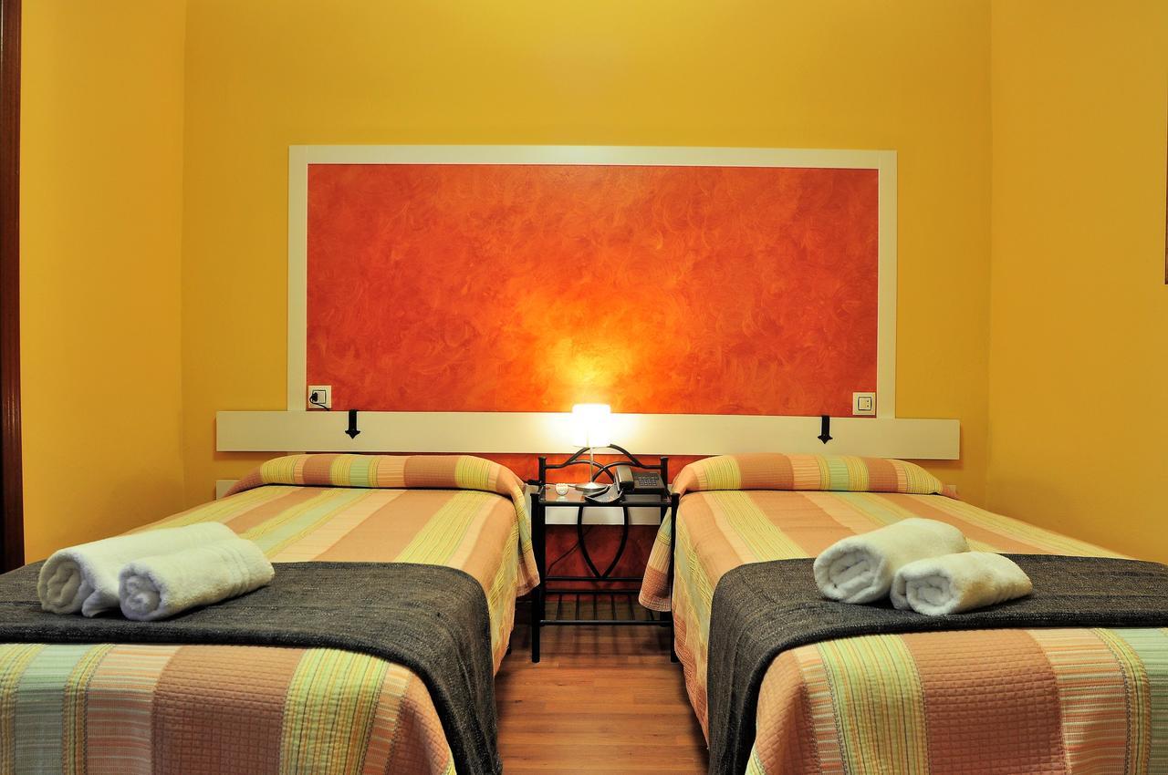 Hostal Europa San Roque del Acebal المظهر الخارجي الصورة